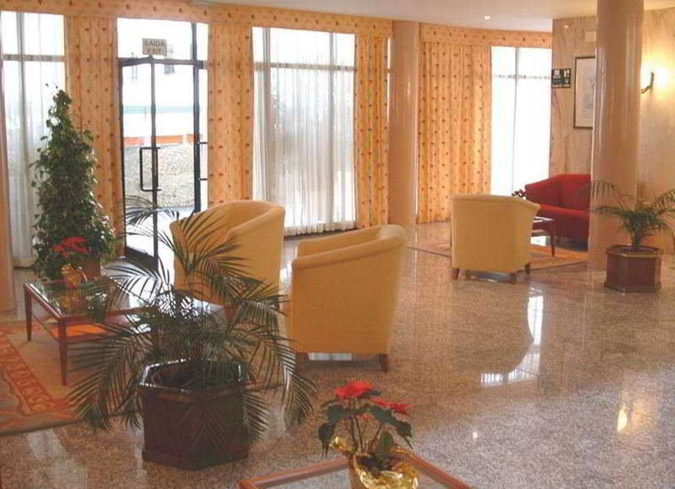 Een foto van het interieur van Aparthotel Imperatriz