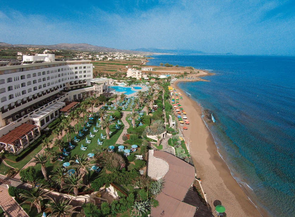 Een foto van het zwembad bij Hotel Aegean Melathron Thalasso & Spa