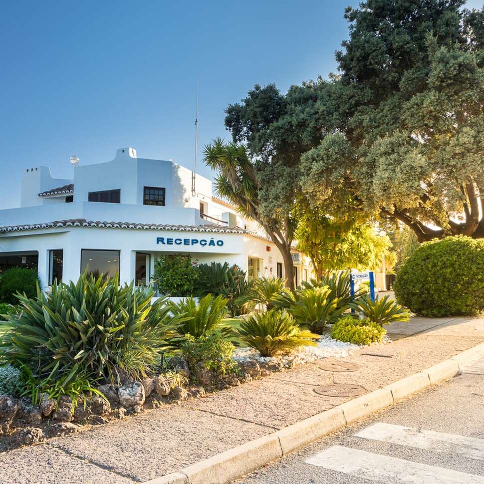 Een foto van de buitenkant van Clube Albufeira Garden Village