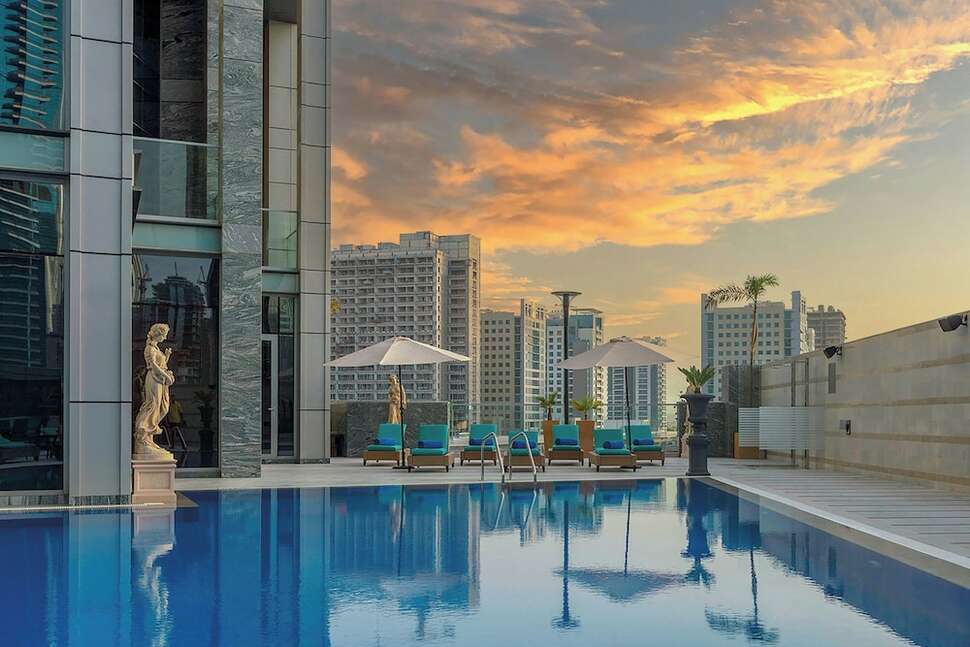 Ein Foto von einer Übersicht des Renaissance Business Bay Hotel by Marriott Bonvoy
