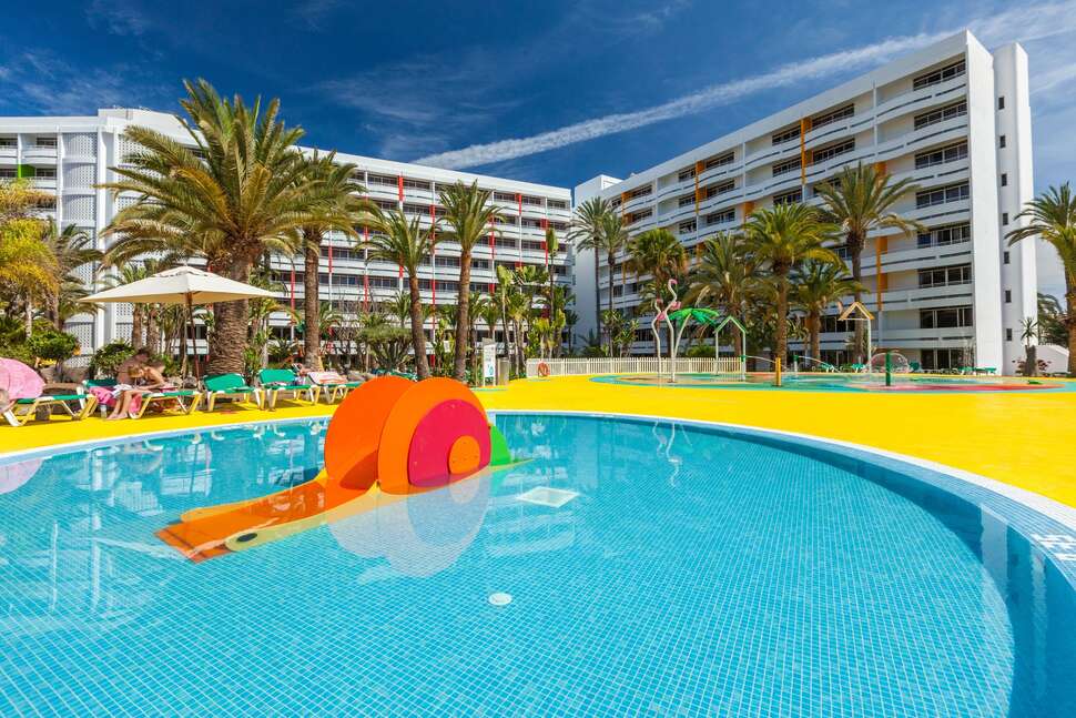 Een foto van het zwembad bij Abora Buenaventura by Lopesan Hotels