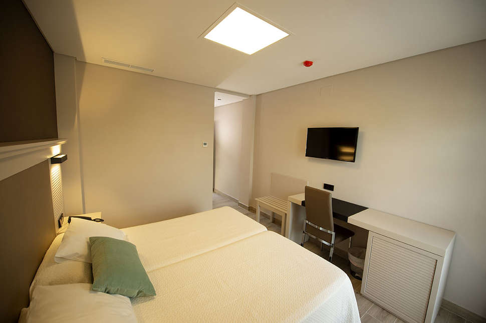 Ein Foto Diufain Hotel