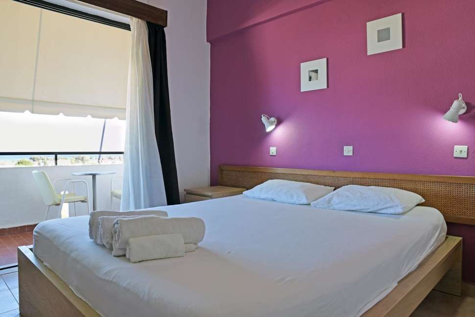 Ein Foto Telhinis Hotel