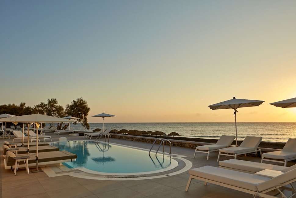Een foto van een overzicht van Costa Grand Resort & Spa