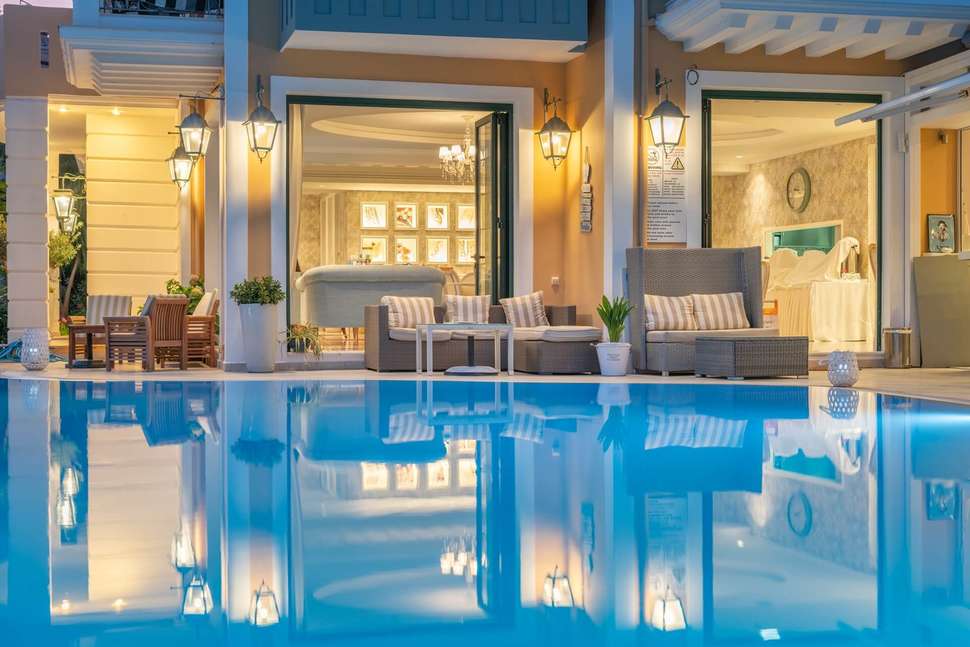Een foto van het zwembad bij Hotel Orion