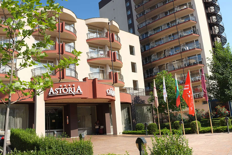 Een foto van de buitenkant van Mpm Orel Hotel