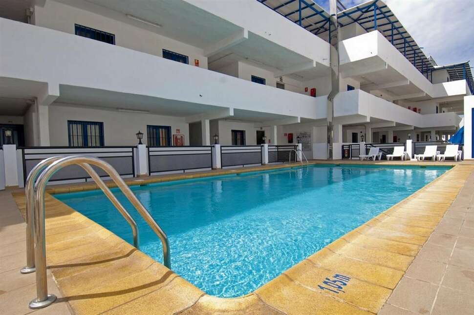Een foto van het zwembad bij Blue Sea Los Cocoteros Appartementen
