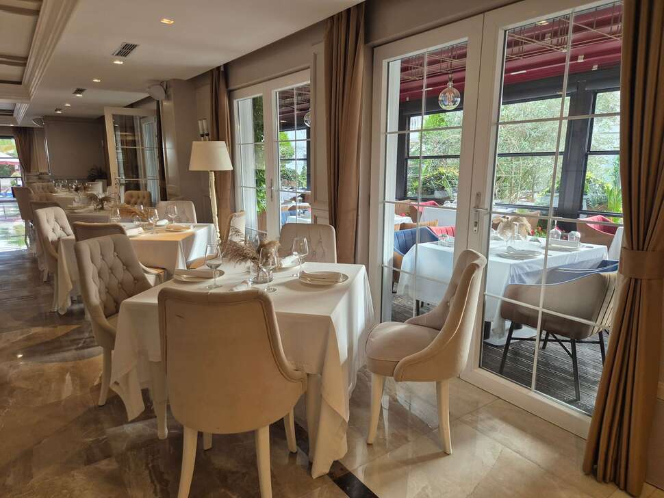 Een foto van Flower Hotel