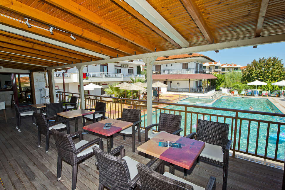 Een foto van het terras bij Hotel Medusa