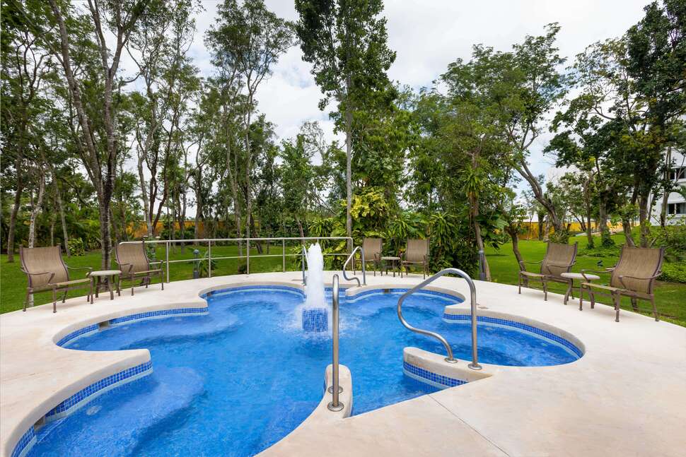 Ein Foto Courtyard by Marriott Cancun Airport