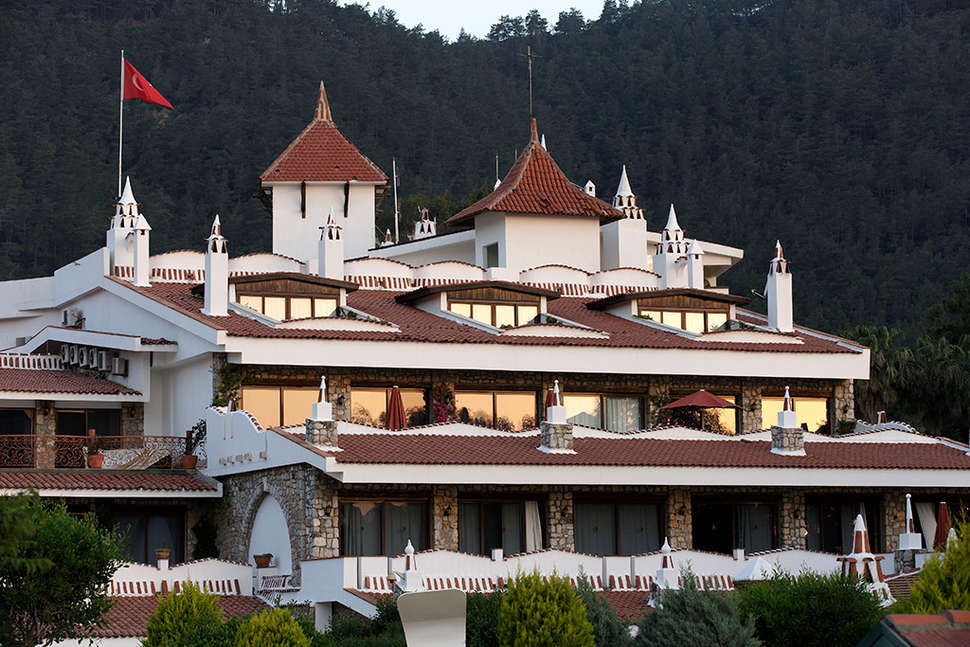 Een foto van de buitenkant van Marti Resort