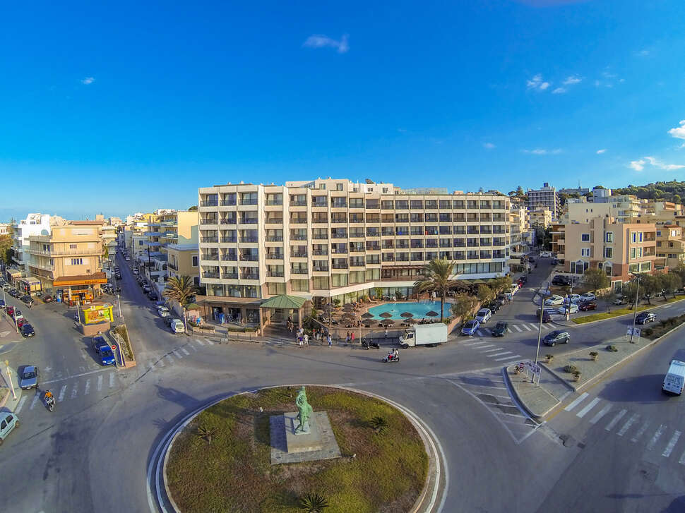 Een foto van Blue Sky City Beach Hotel