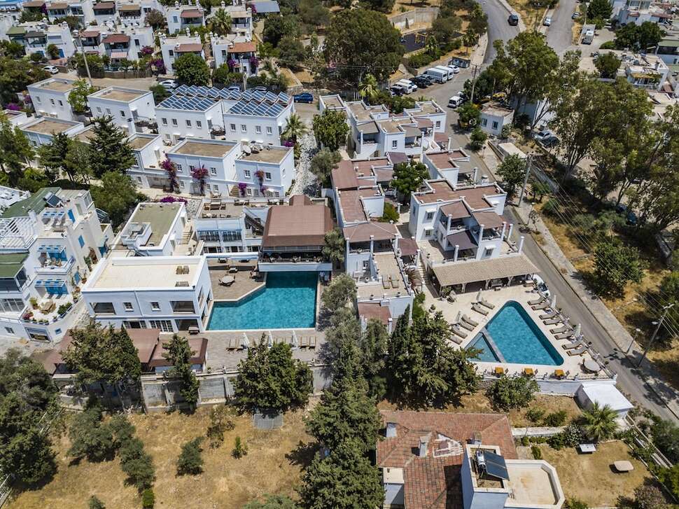 Een foto van het zwembad bij Manzara Boutique Hotel