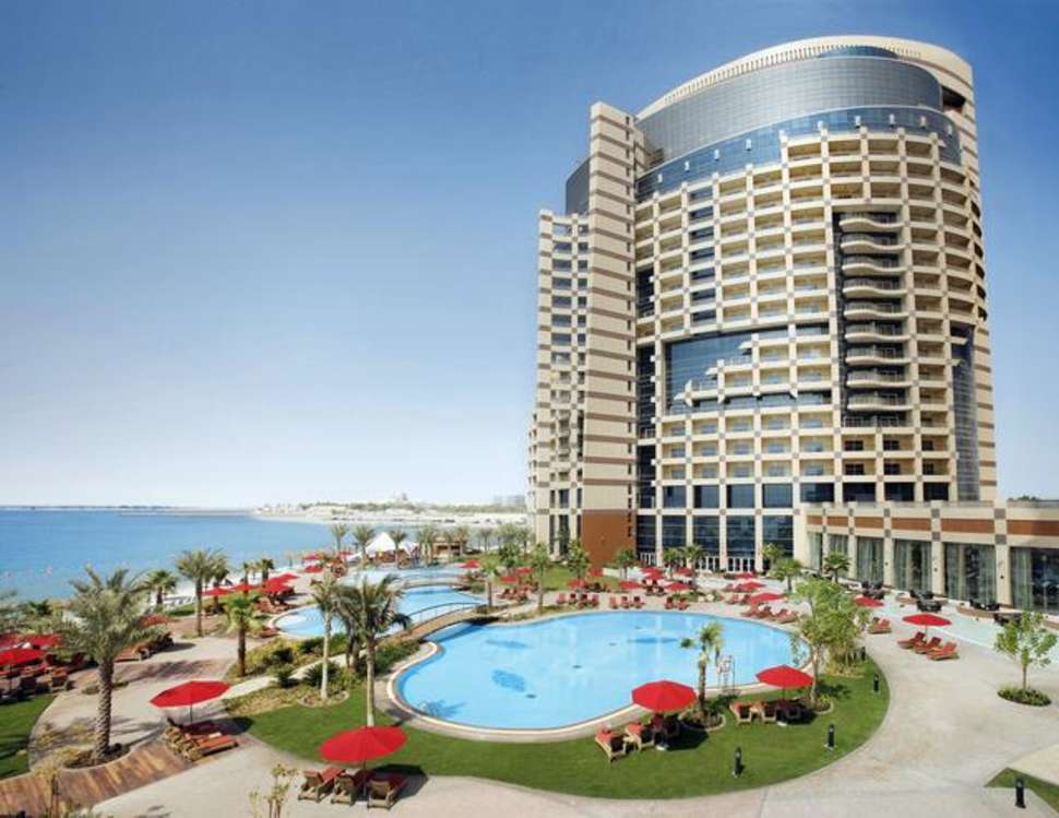 Een foto van een overzicht van Khalidiya Palace Rayhaan