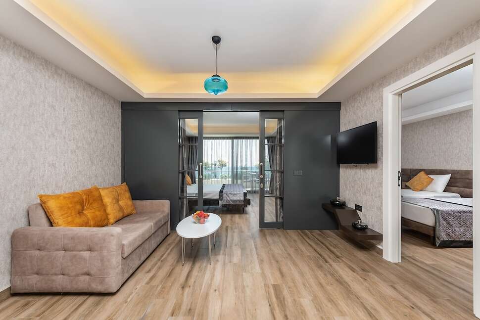 Ein Foto Elite Luxury Suite & Spa
