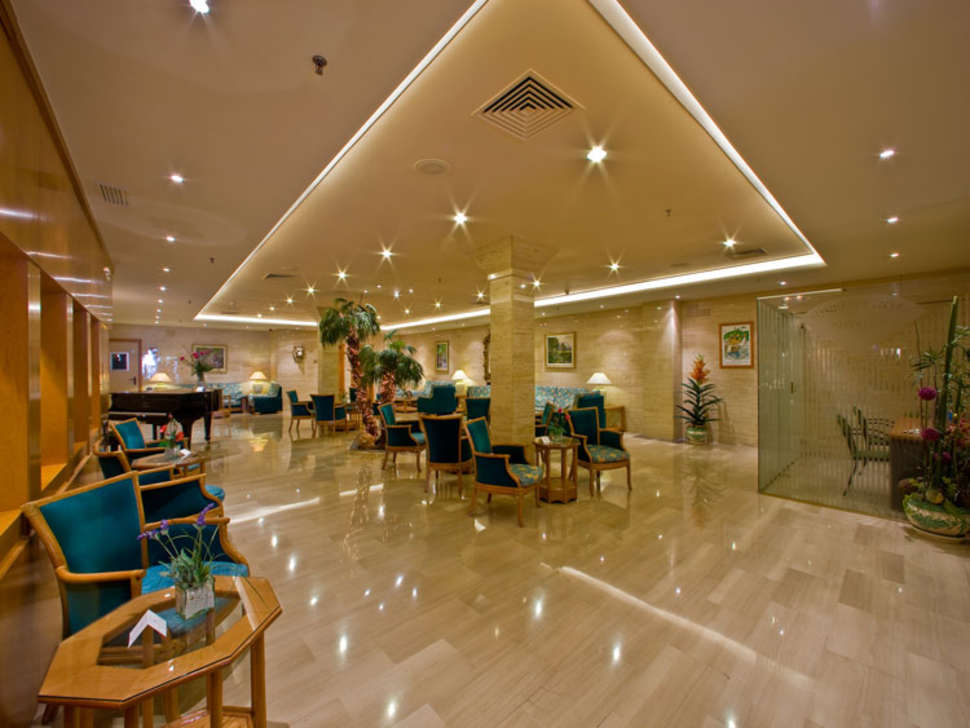 Een foto van het interieur van Hotel Lleo