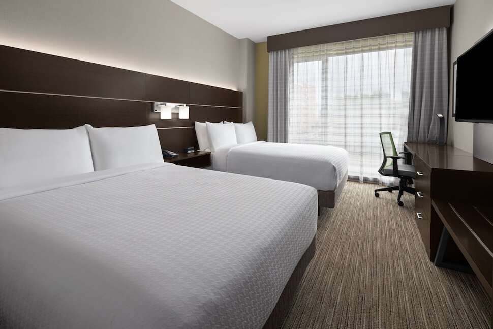 Een foto van Holiday Inn Express & Suites Woodside Queens NYC