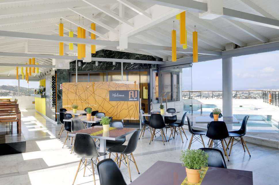 Een foto van de faciliteiten bij Dorian Inn Hotel