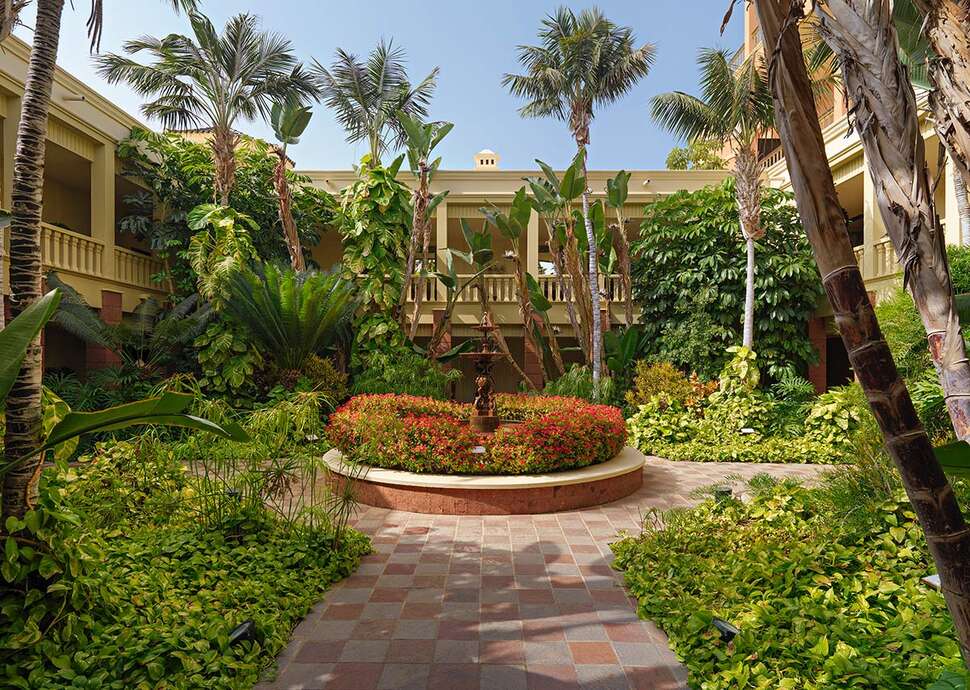 Ein Foto von der Terrasse im 1881 Tenerife Las Madrigueras Golf Hotel