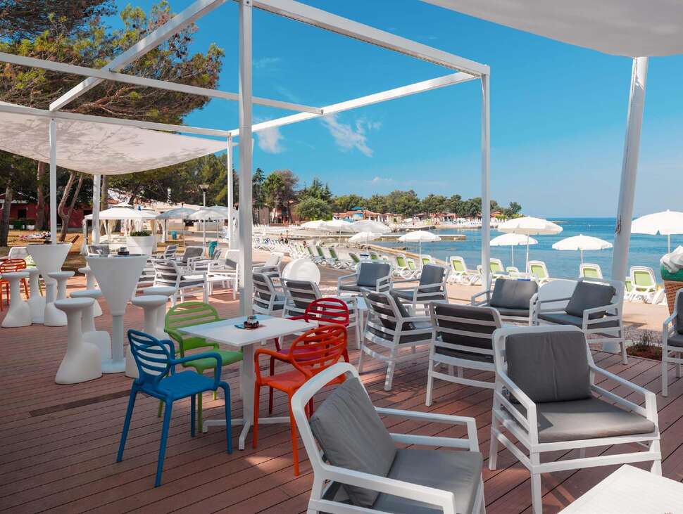 Een foto van het terras bij Appartementen Stella Plava Laguna