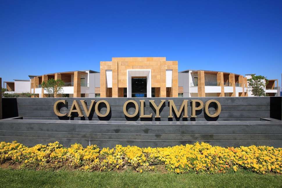 Een foto van de buitenkant van Cavo Olympo Luxury Hotel & Spa
