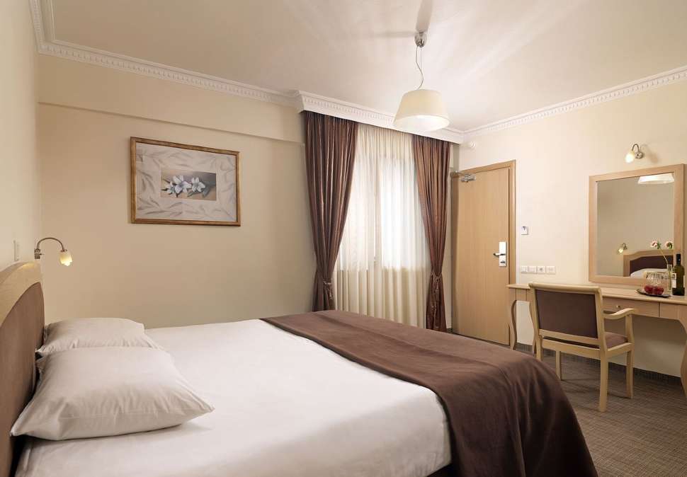 Ein Foto Hotel Alexandros