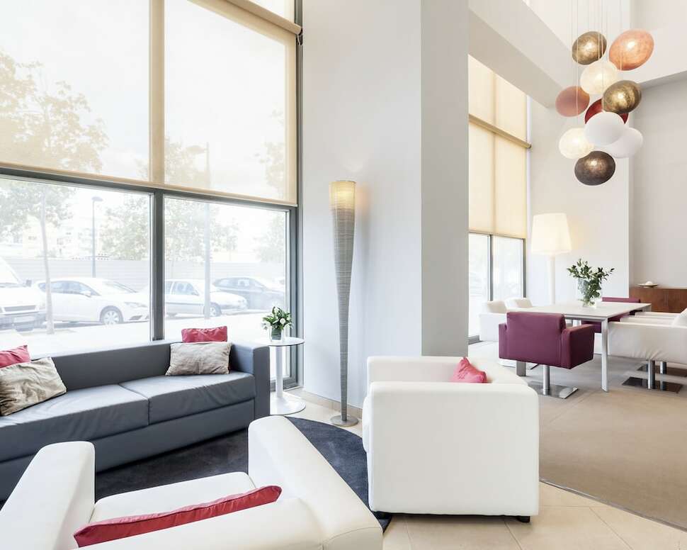 Een foto van het interieur van Hotel Ilunion Valencia 3