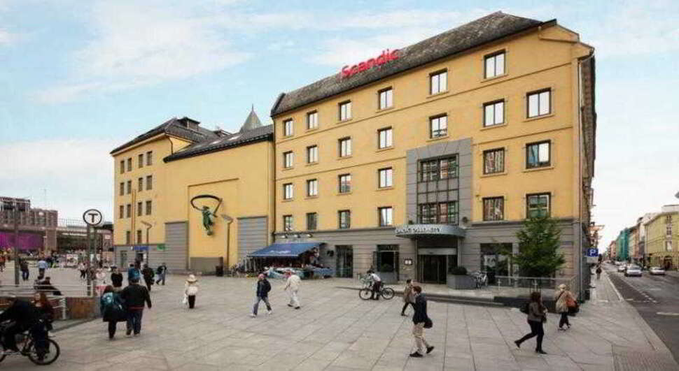Een foto van de buitenkant van Scandic Oslo City