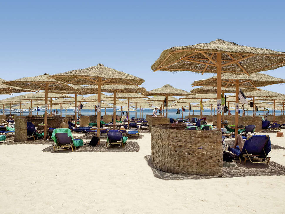 Een foto van het strand bij Jaz Makadi Star & Spa
