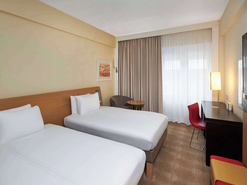 Een foto van Novotel London West