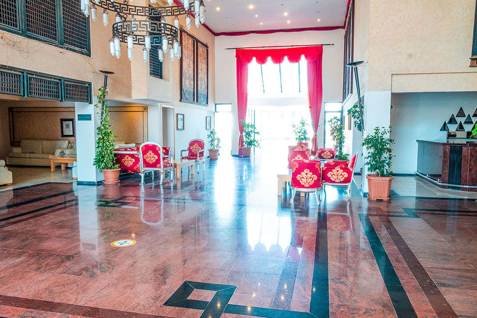 Een foto van het interieur van Ladonia Hotels Del Mare