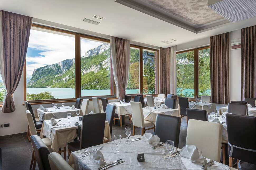 Ein Foto Grand Hotel Molveno
