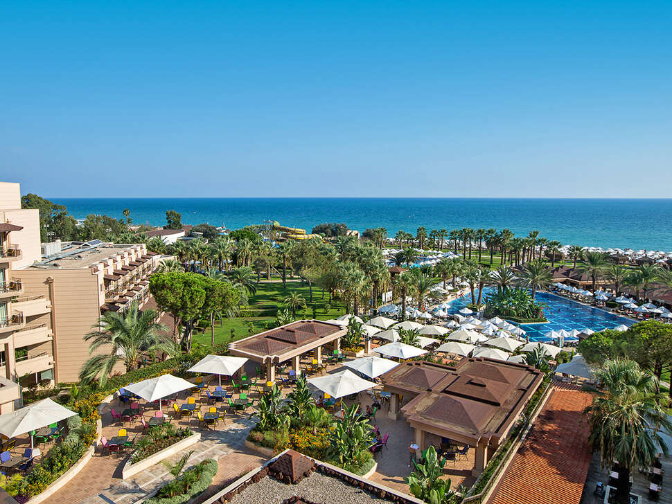 Ein Foto vom Pool im Crystal Tat Beach Pearl Collection