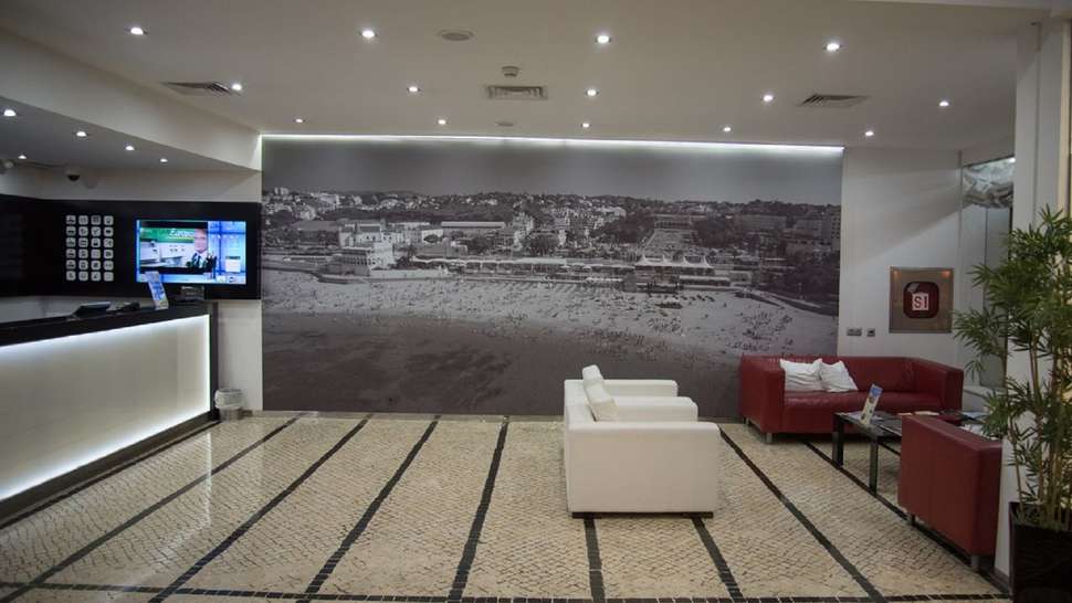 Een foto van het interieur van Alvorada Hotel