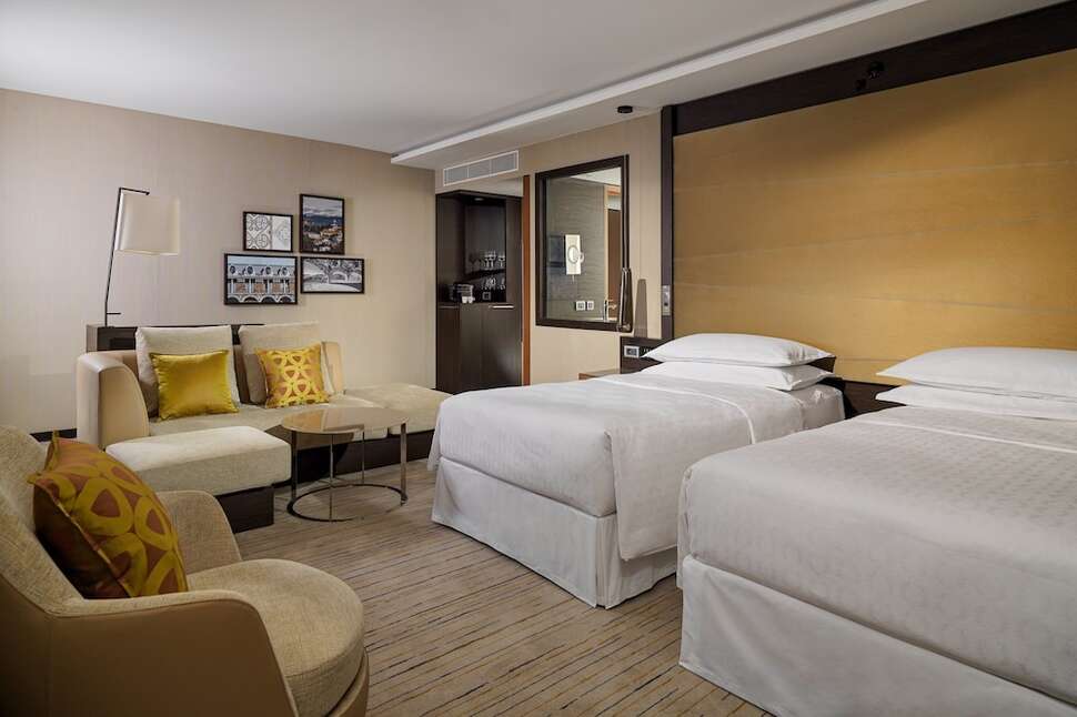 Een foto van Sheraton Grand Tbilisi Metechi Palace