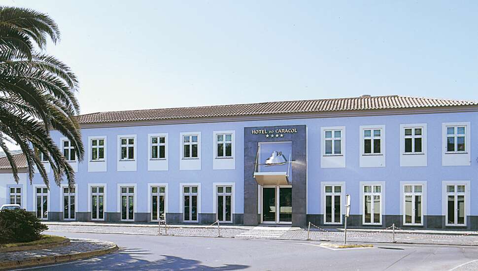 Een foto van de buitenkant van Hotel Do Caracol