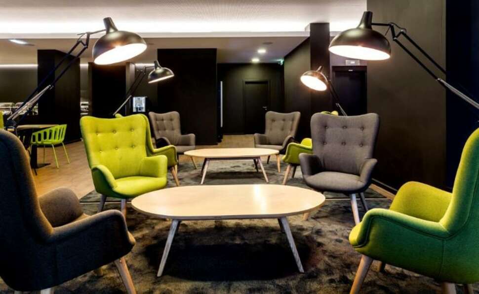Een foto van de faciliteiten bij Neat Hotel Avenida
