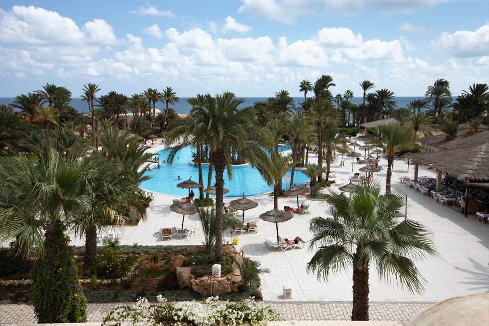 Een foto van het zwembad bij Zita Beach Resort