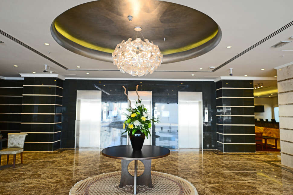 Een foto van het interieur van Donatello Hotel Dubai