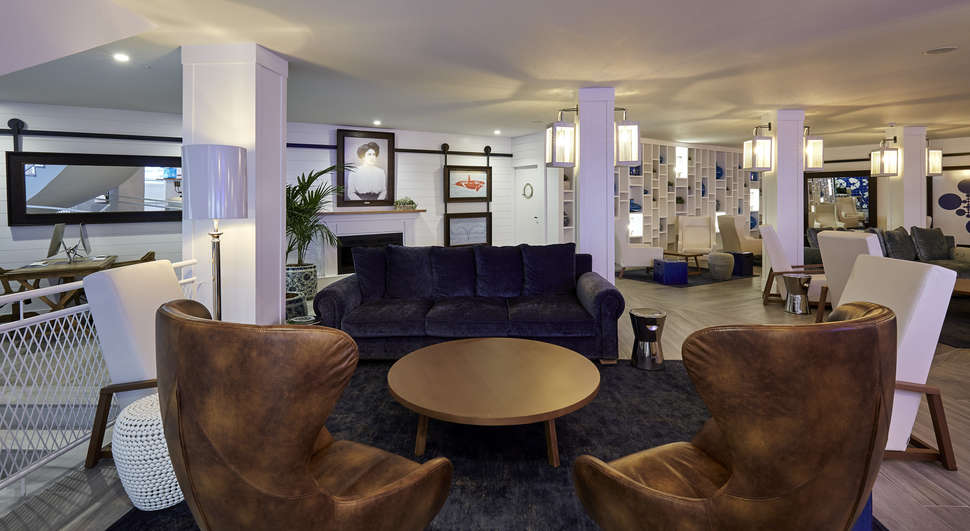 Een foto van het interieur van Hotel Delamar