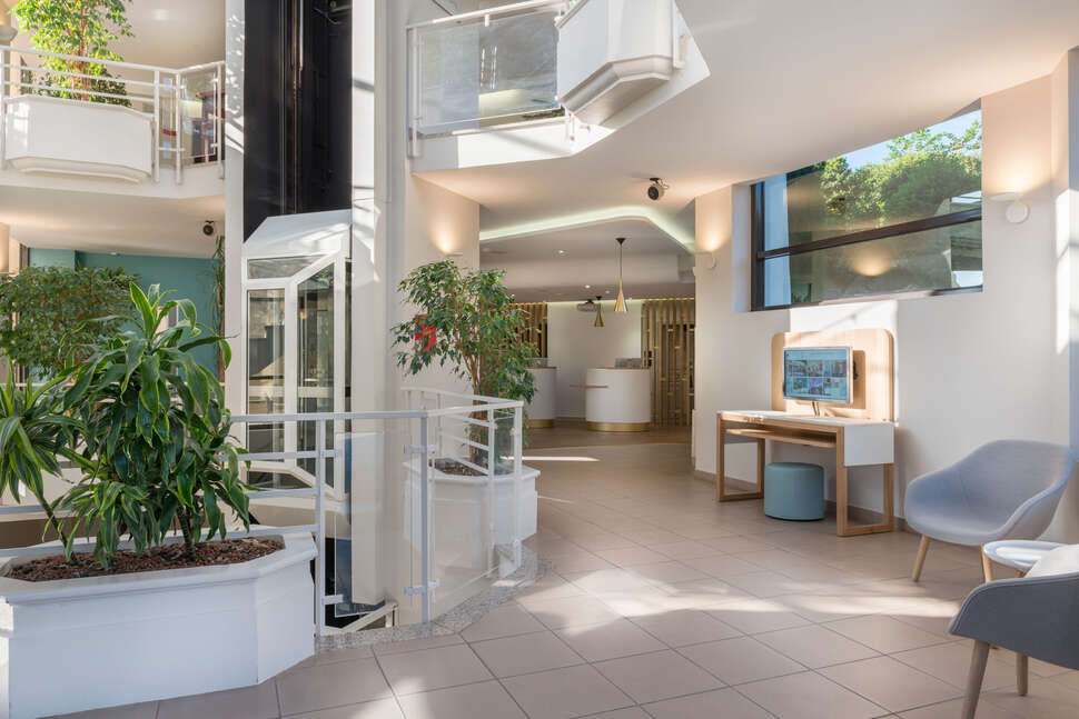 Ein Foto vom Innenbereich im Hotel Les Jardins de Sainte-Maxime