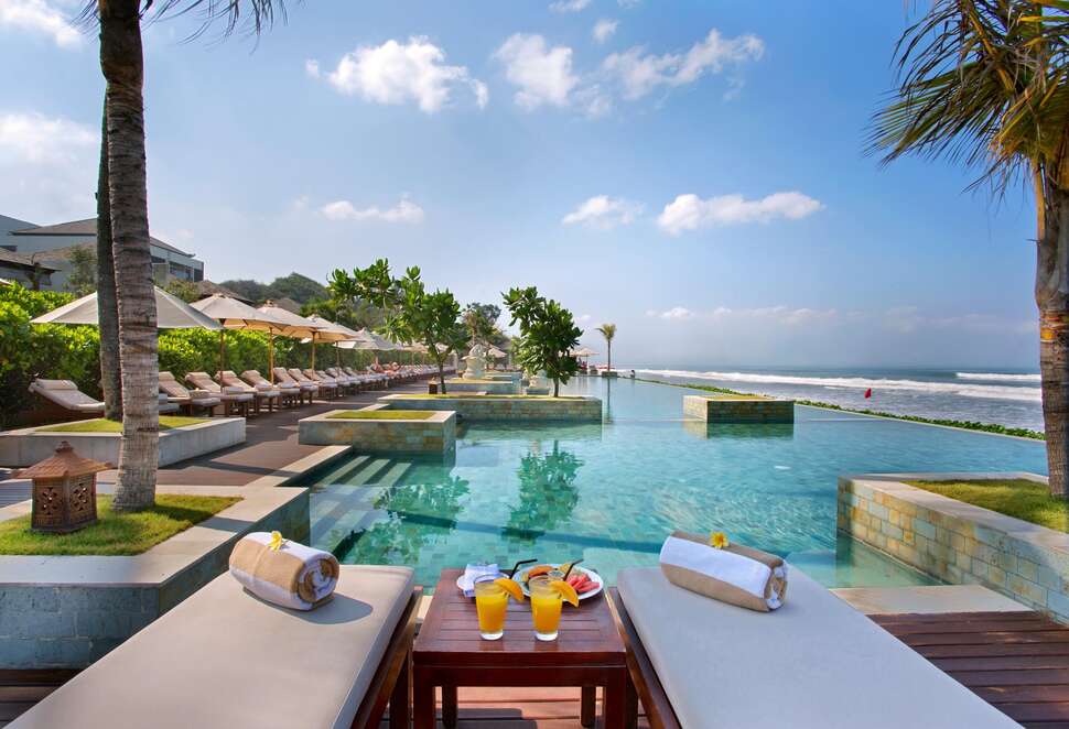 Ein Foto vom Pool im The Seminyak Beach Resort & Spa