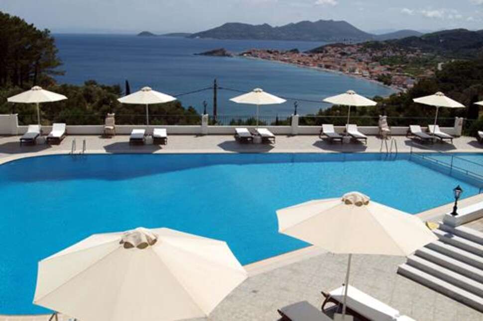 Een foto van het zwembad bij Kalidon Panorama Hotel