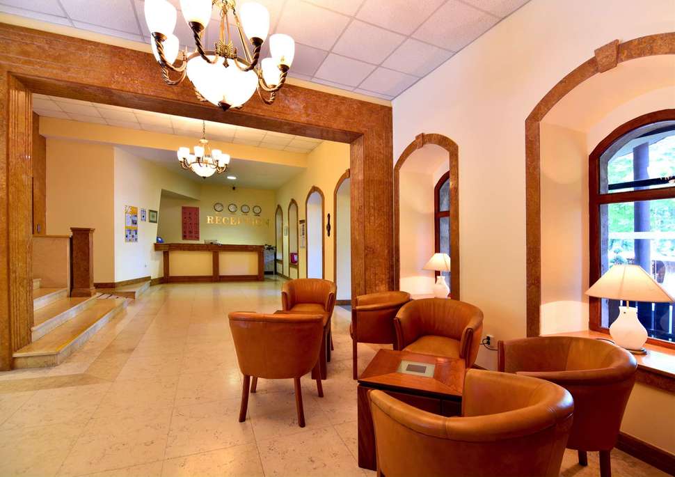 Een foto van Estreya Palace & Residence