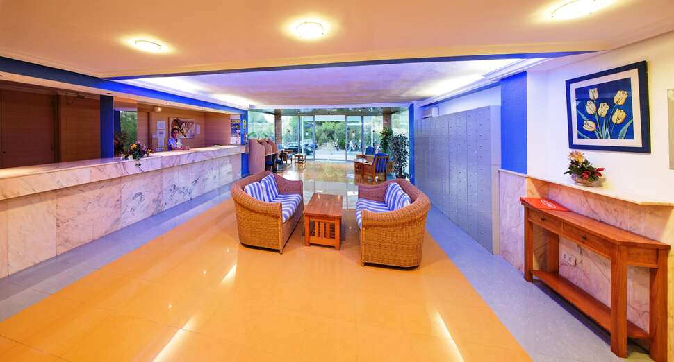 Een foto van het interieur van Aparthotel Vibra Monterrey