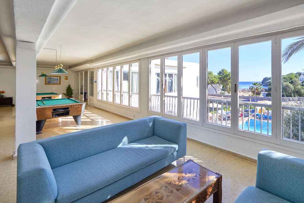Een foto van het interieur van Gavimar Cala Gran Costa del Sur Hotel & Resort