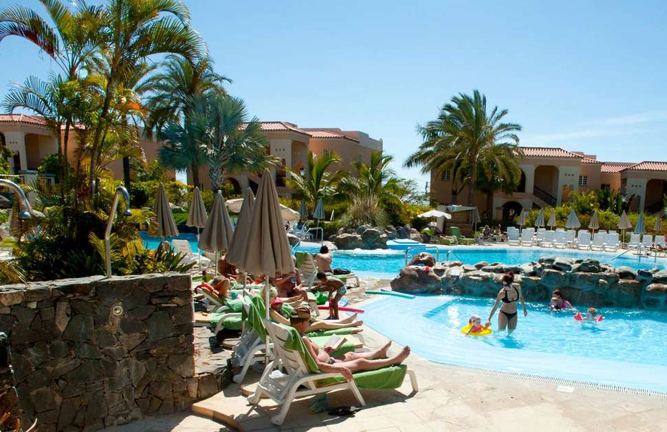 Een foto van het zwembad bij Palm Oasis Maspalomas