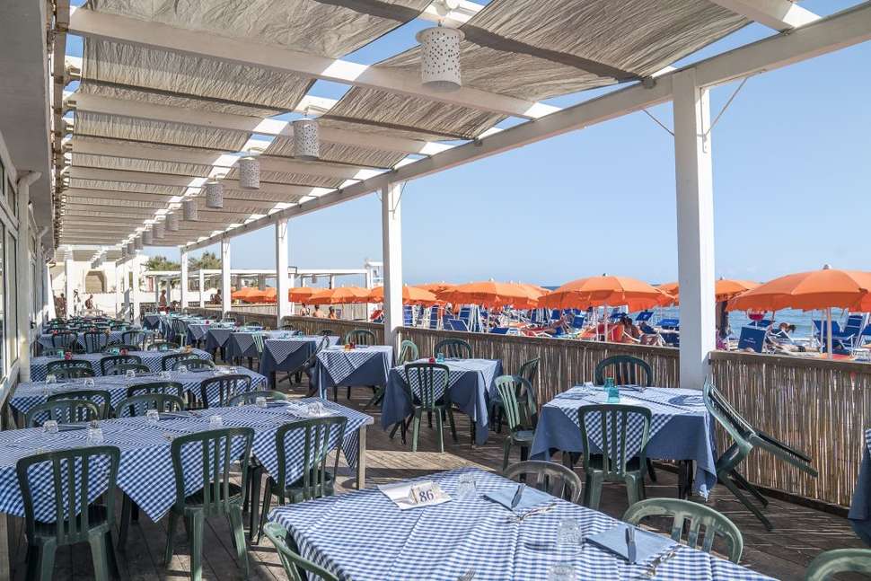 Een foto van de faciliteiten bij Delfino Beach Hotel