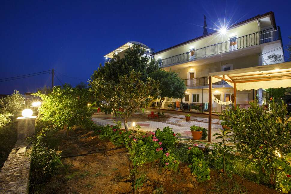Een foto van Alonia Studios & Maisonettes