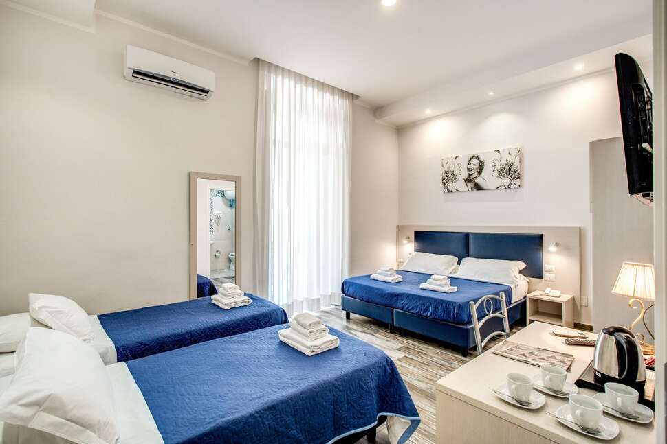 Een foto van Napoli's Gold Hotel